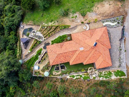 Spacious 3-Level House with Large Green Area Ideal for Pets in Alajuela — photo 2